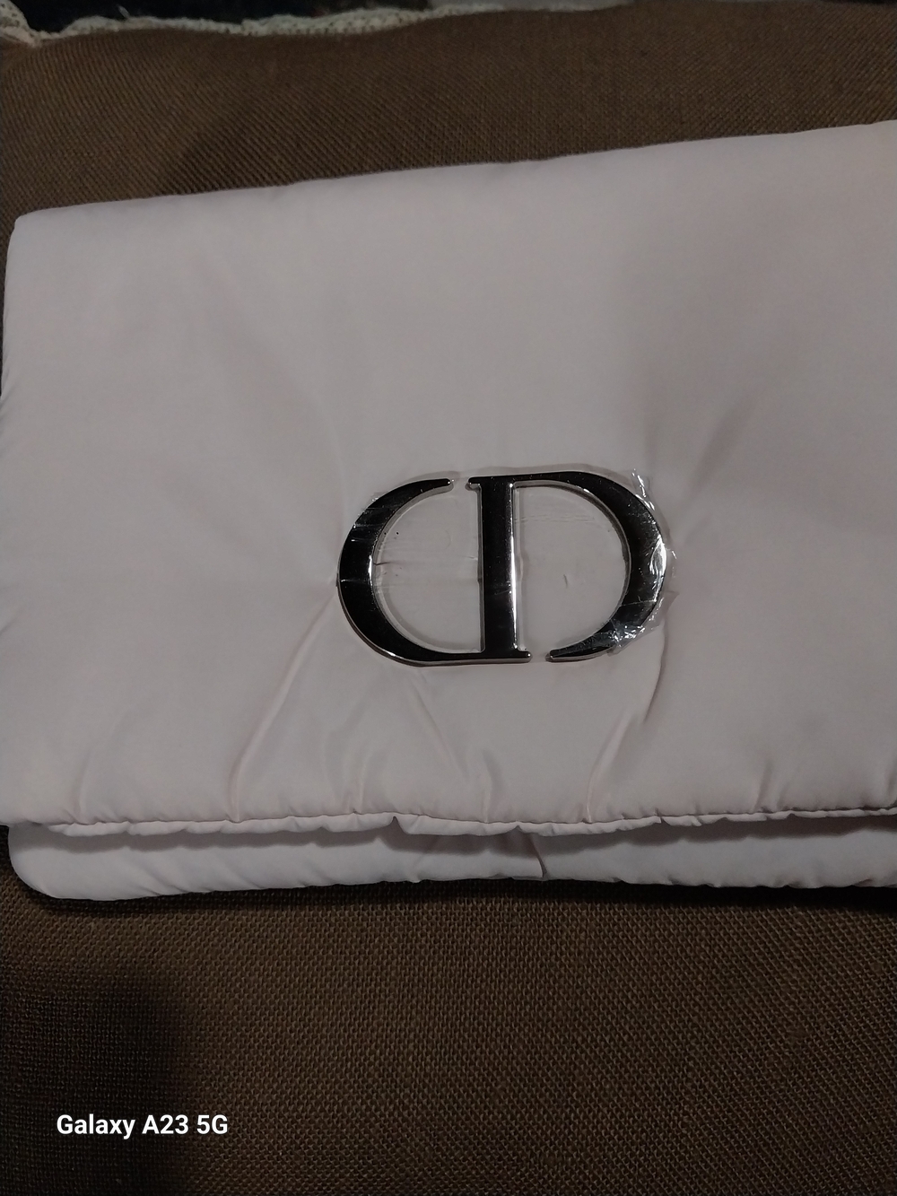 Dior Beauty Padded Quilted Pale Pink Pouch New- Defective Snap Closure READ DESC